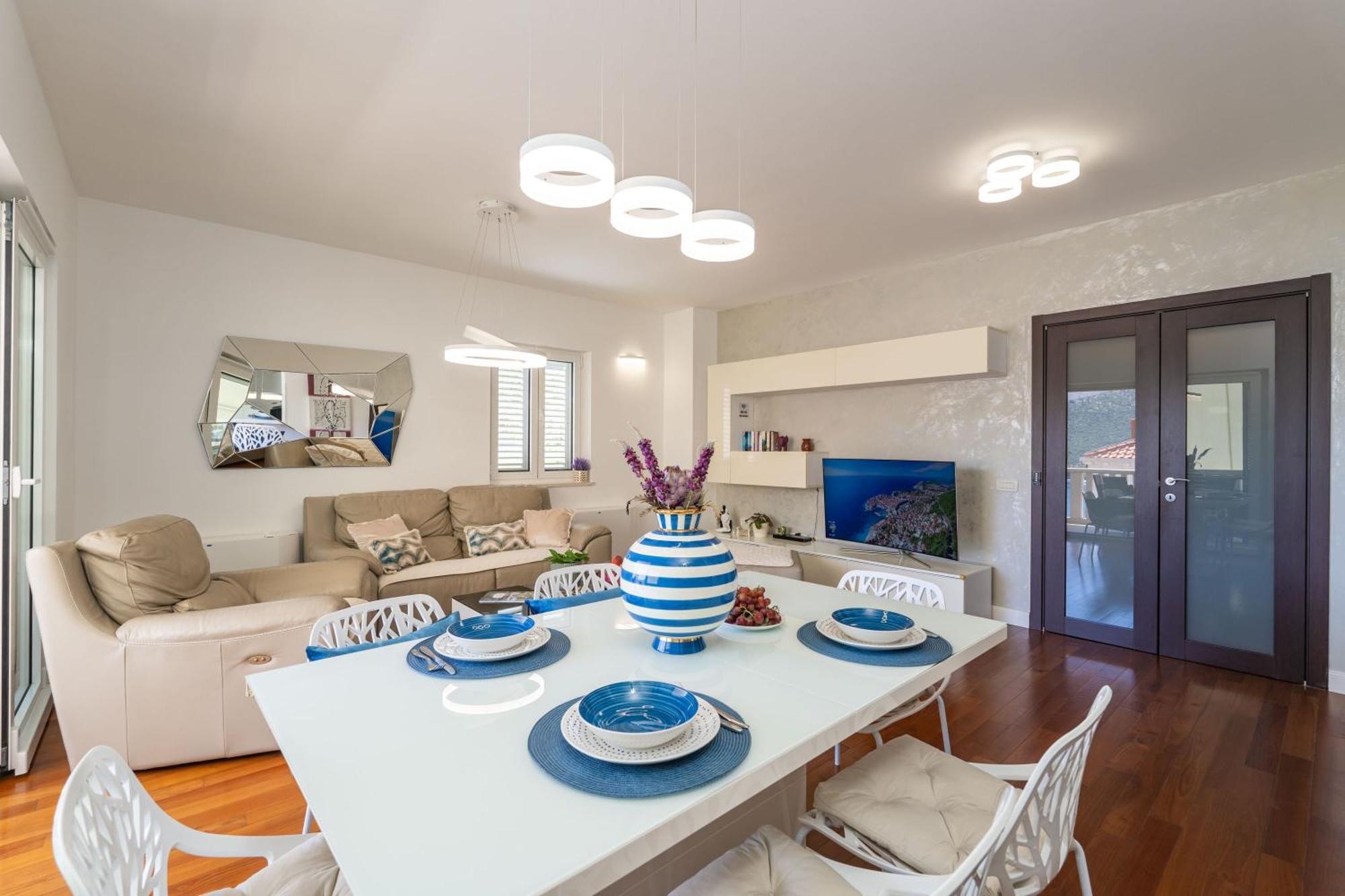Seaview Elegance Apartment *